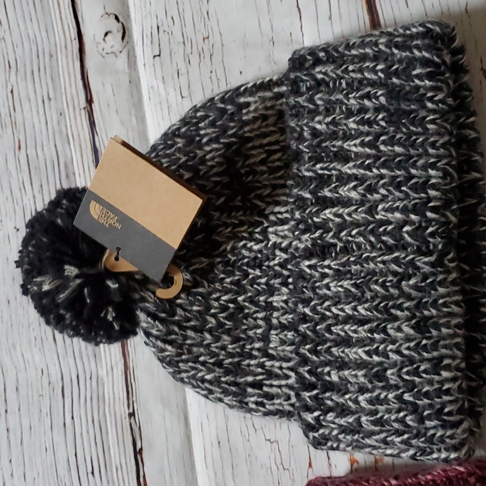 🆕️ THE NORTH FACE COZY CHUNKY BEANIE - Picture 8 of 12